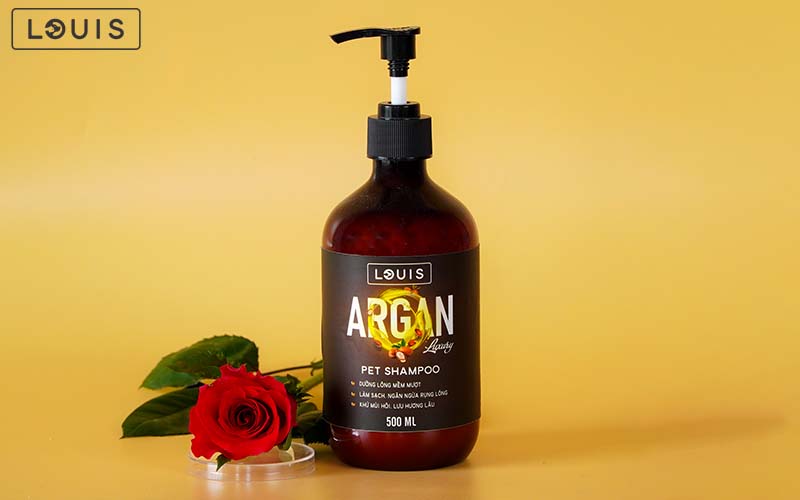 sữa tắm thú cưng